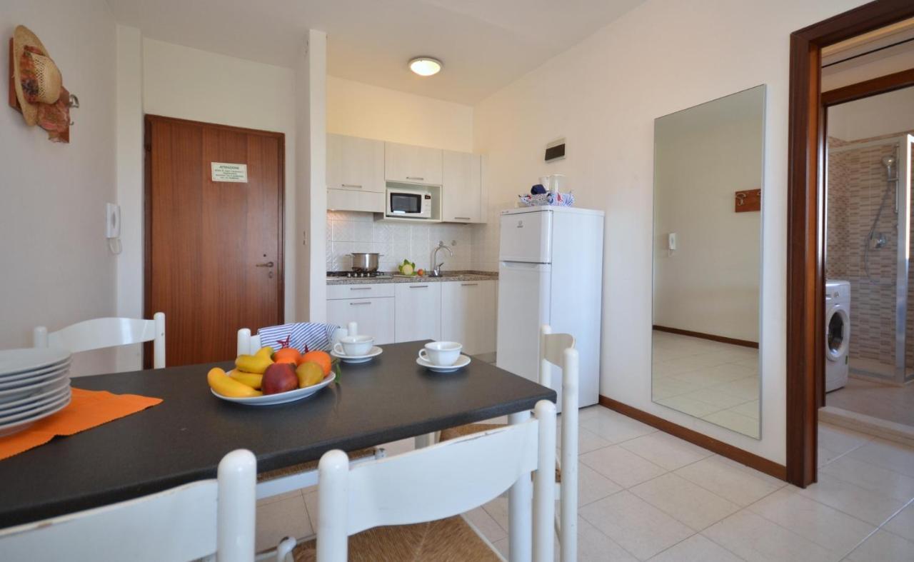 Ferienwohnung Alisei Lignano Sabbiadoro Exterior foto